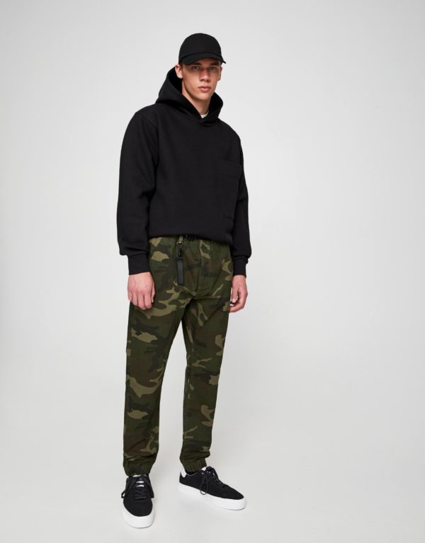 5670517507_2_5_8-600x767